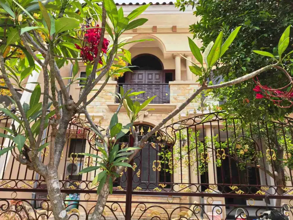 Disewakan rumah mewah villa  bukit mas cluster Monaco 1 Surabaya barat