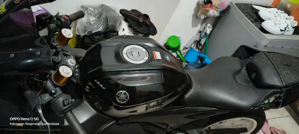 Dijual motor Yamaha R15 tahun 2022