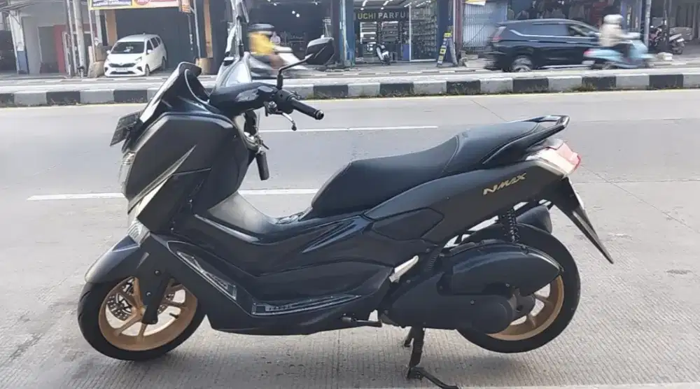 Jual santai nmax mus like new