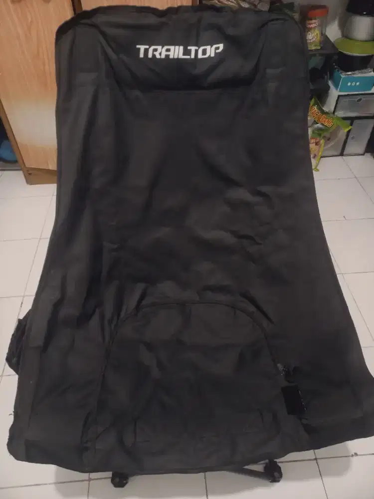 Kursi Camping Merek Trailtop , sandaran bisa di adjust