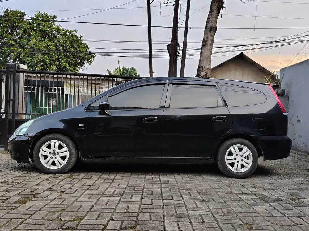 Honda Stream 2002 Bensin