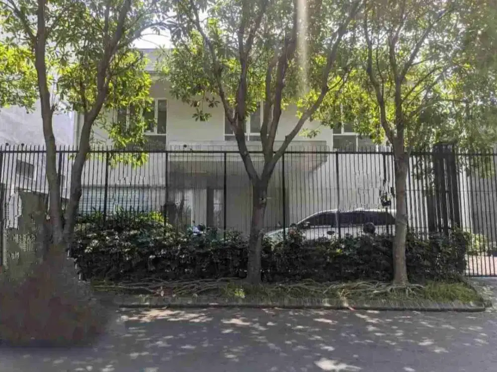 Dijual Rumah Usaha di Raya Bukit Golf Double Way Citraland Surabaya