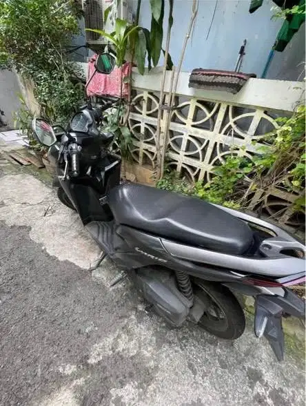 Vario 125 tahun 2021