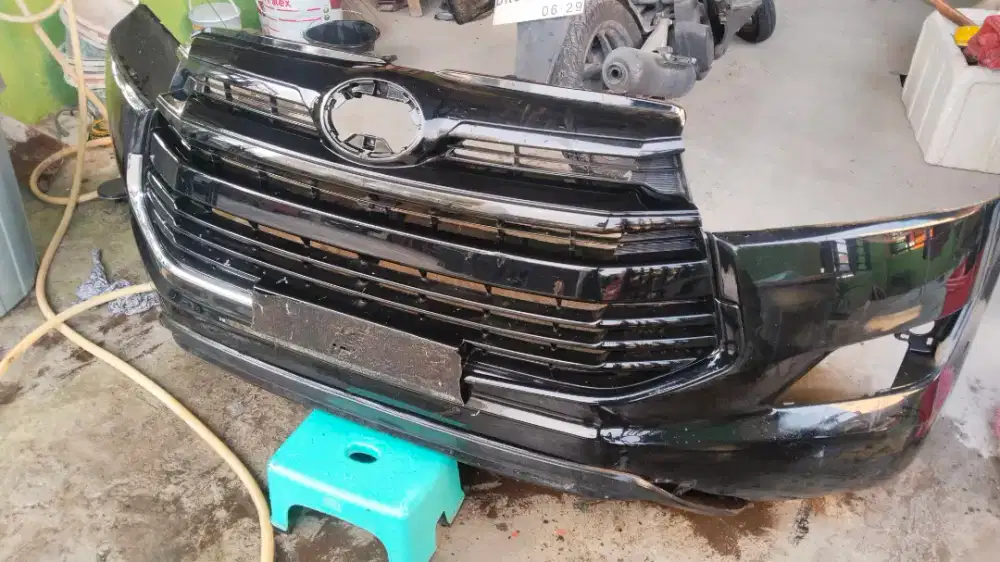 Dijual Bumper Depan Mobil Innova non Facelift
