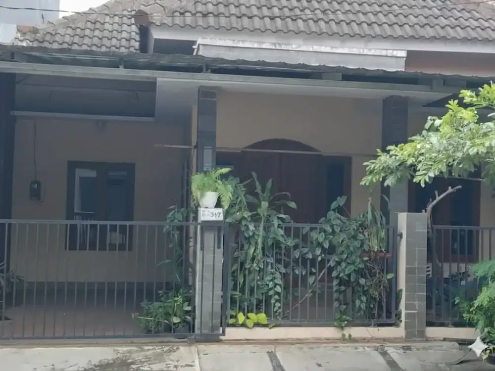 Rumah Dijual Di Utara Pakuwon Mall, 3KT dan 2 KM, Sertipikat SHM