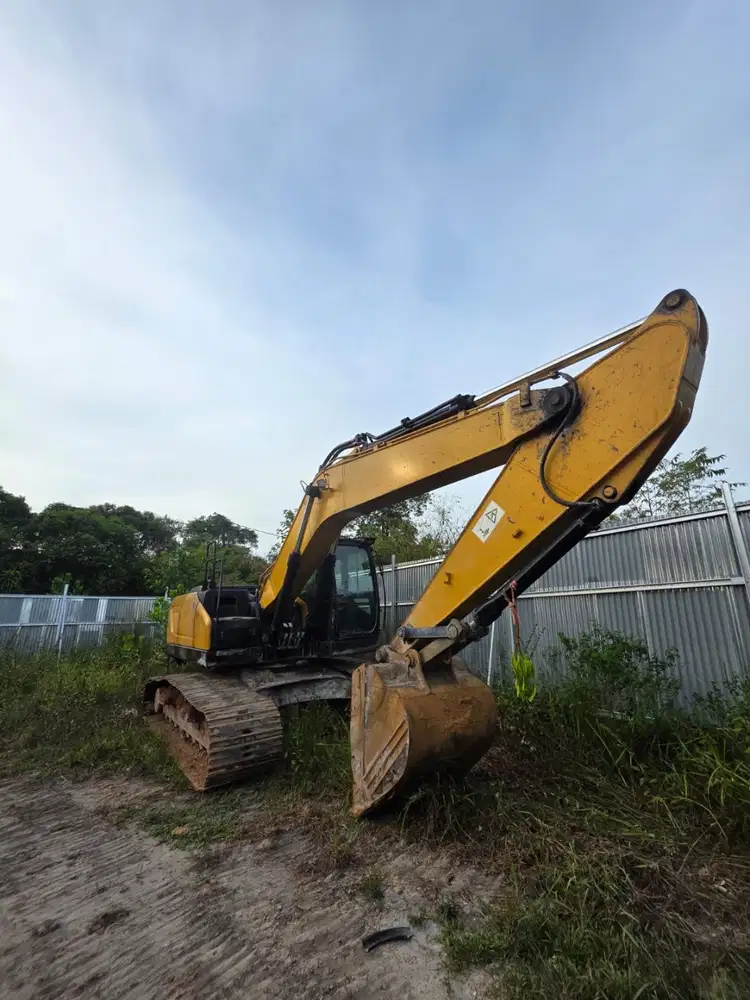 Dijual Excavator Sany sy215 2021(Hm 7000)