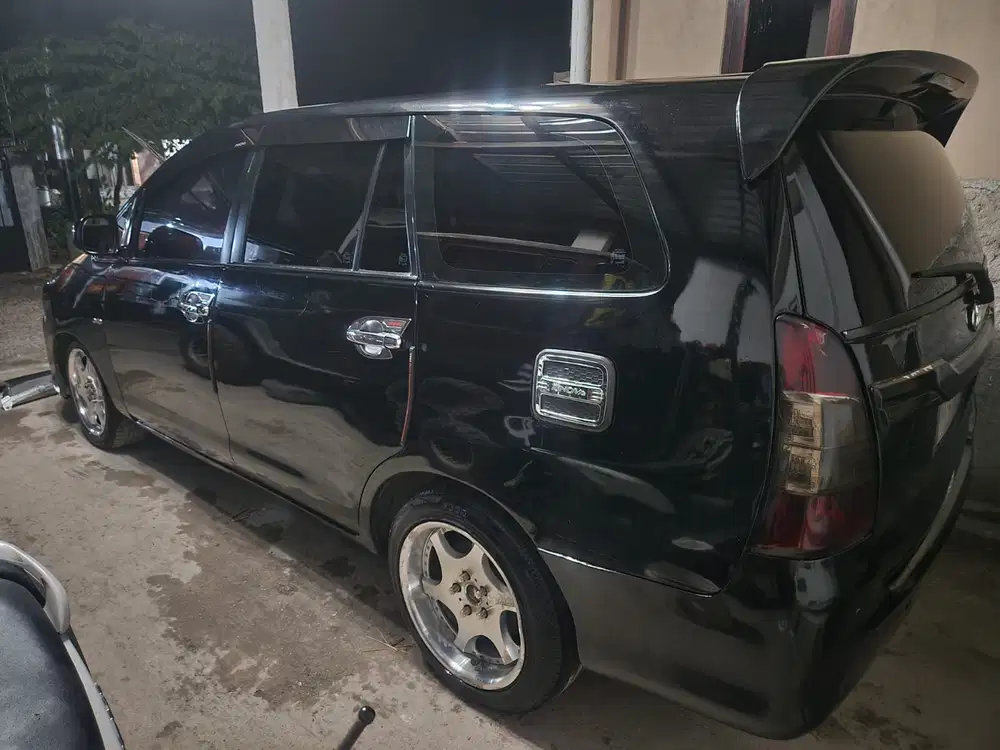 Toyota Kijang Innova 2012 Diesel