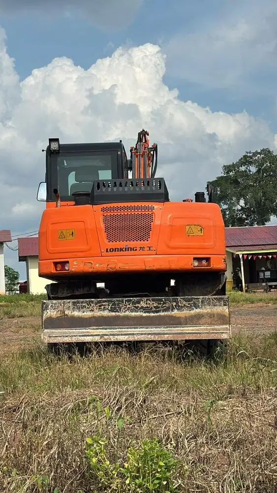 Excavator lonking tahun 2024