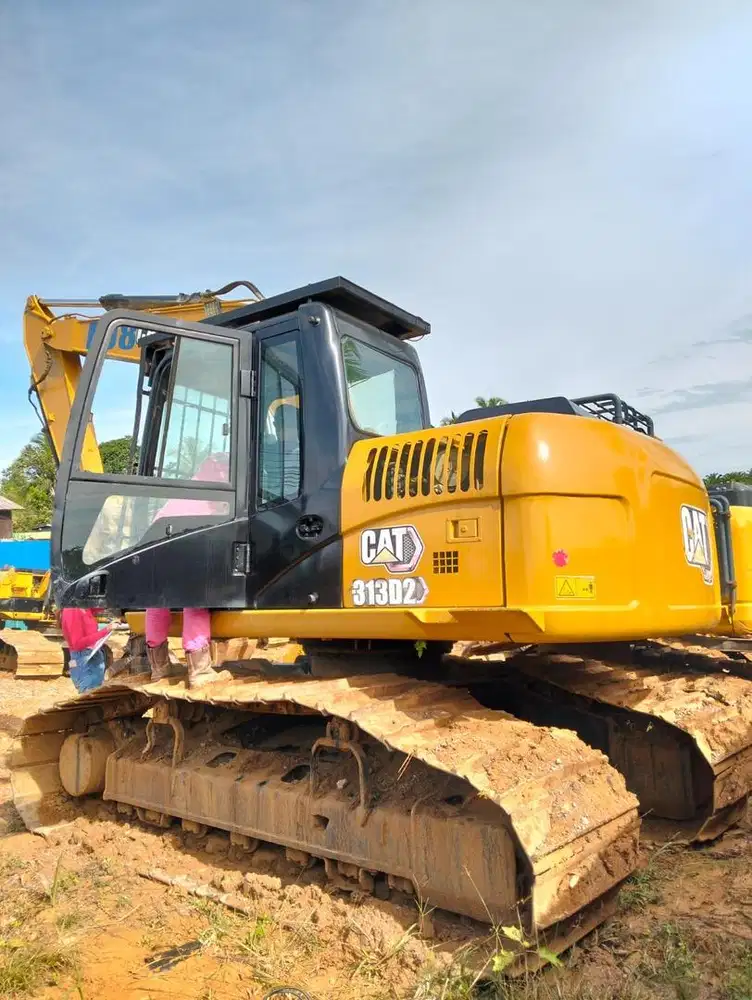 Jual excavator cat 313D2 tahun 2022