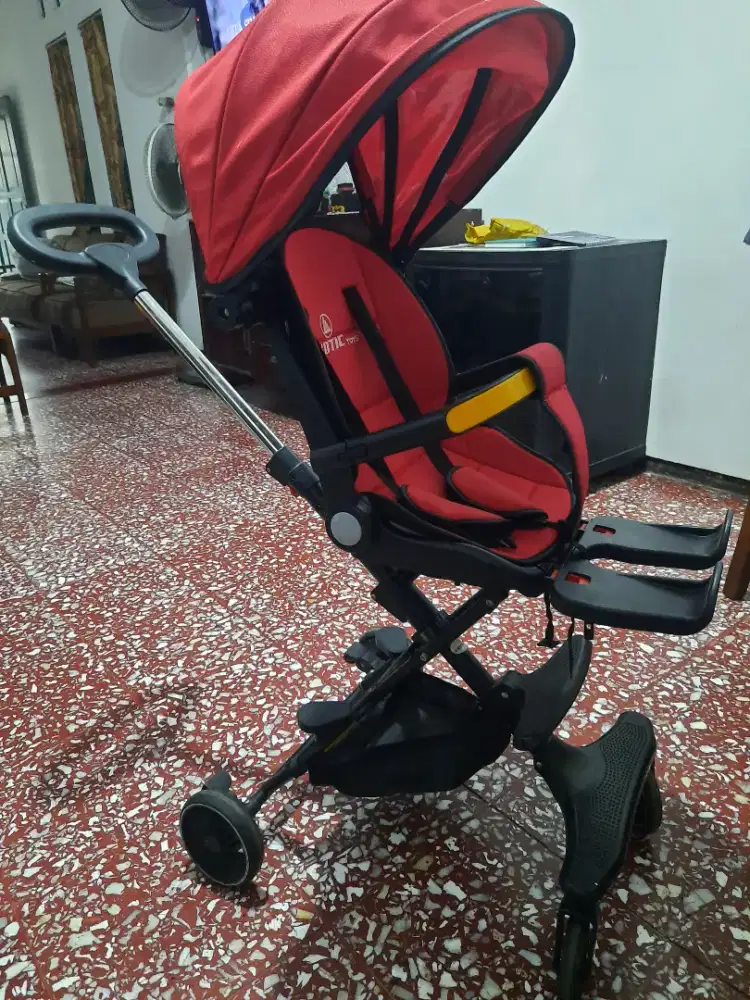 Stroller Anak warna merah