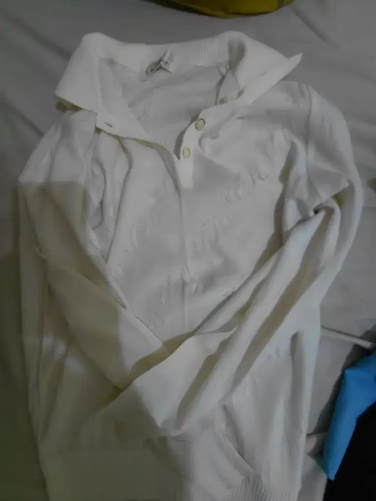 Preloved sweater putih