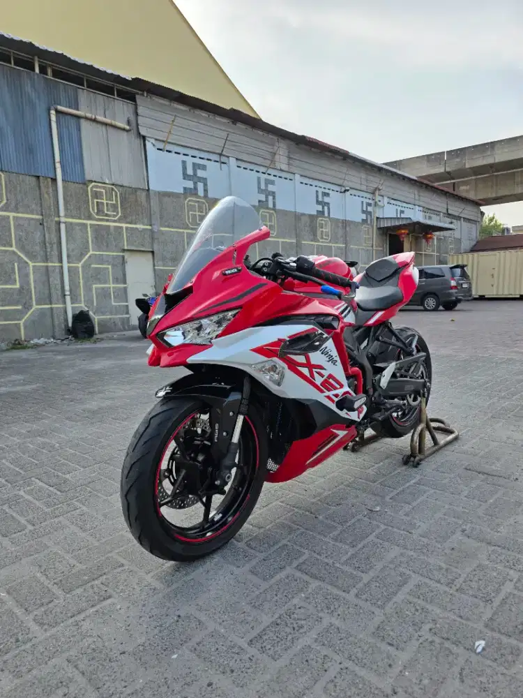 Kawasaki ZX25R ABS QS Merah Putih 2021