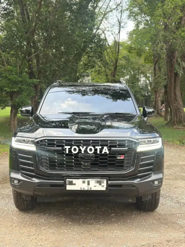 land cruiser 300 GR S sport 4x4 AT 2023