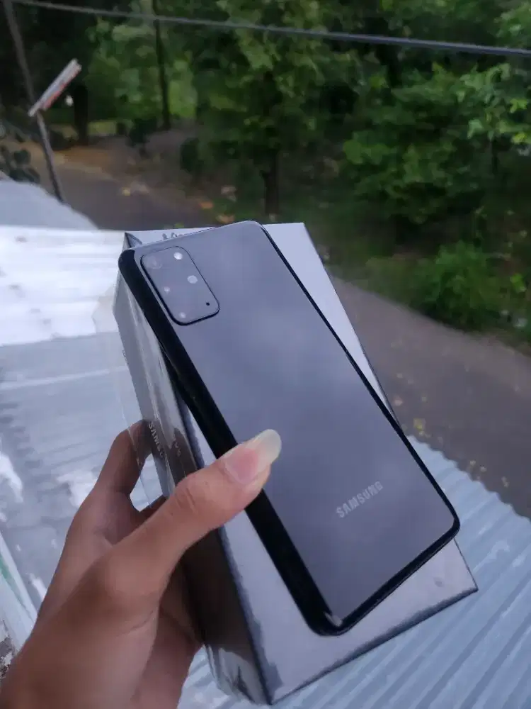 Samsung s20+ 8 128 sein