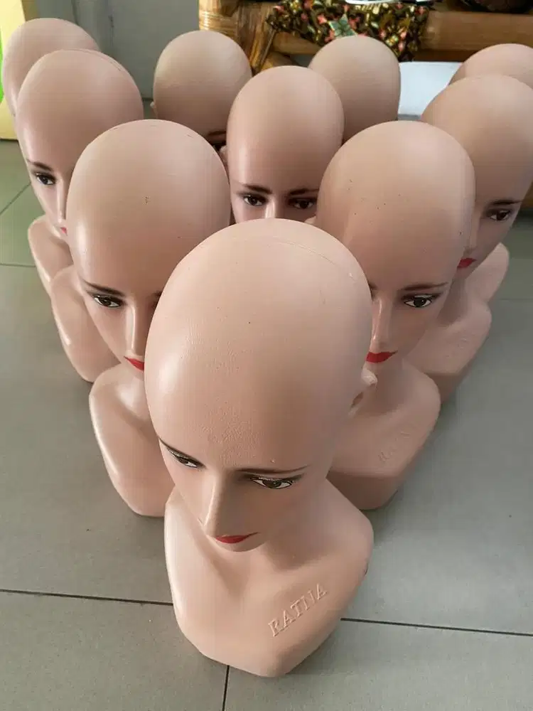 Manekin kepala anak dan dewasa
