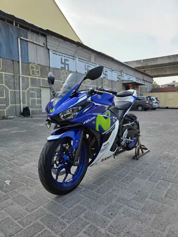 Yamaha R25 Movistar 2016