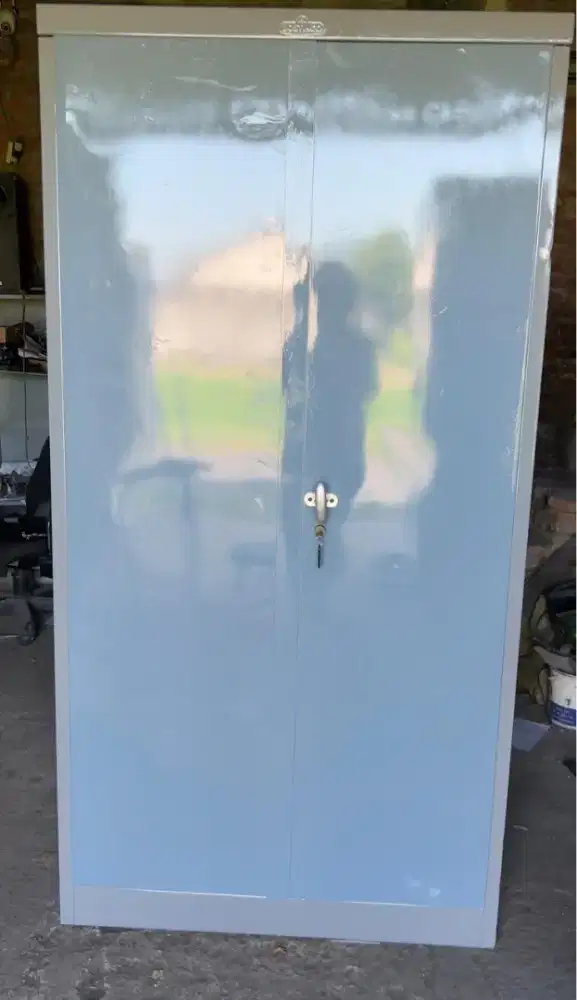 Lemari besi untuk arsip