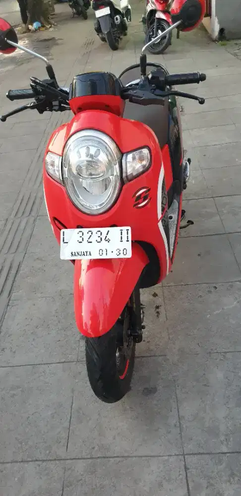 Scoopy Sporty th 2020  mulus pool pjk baru