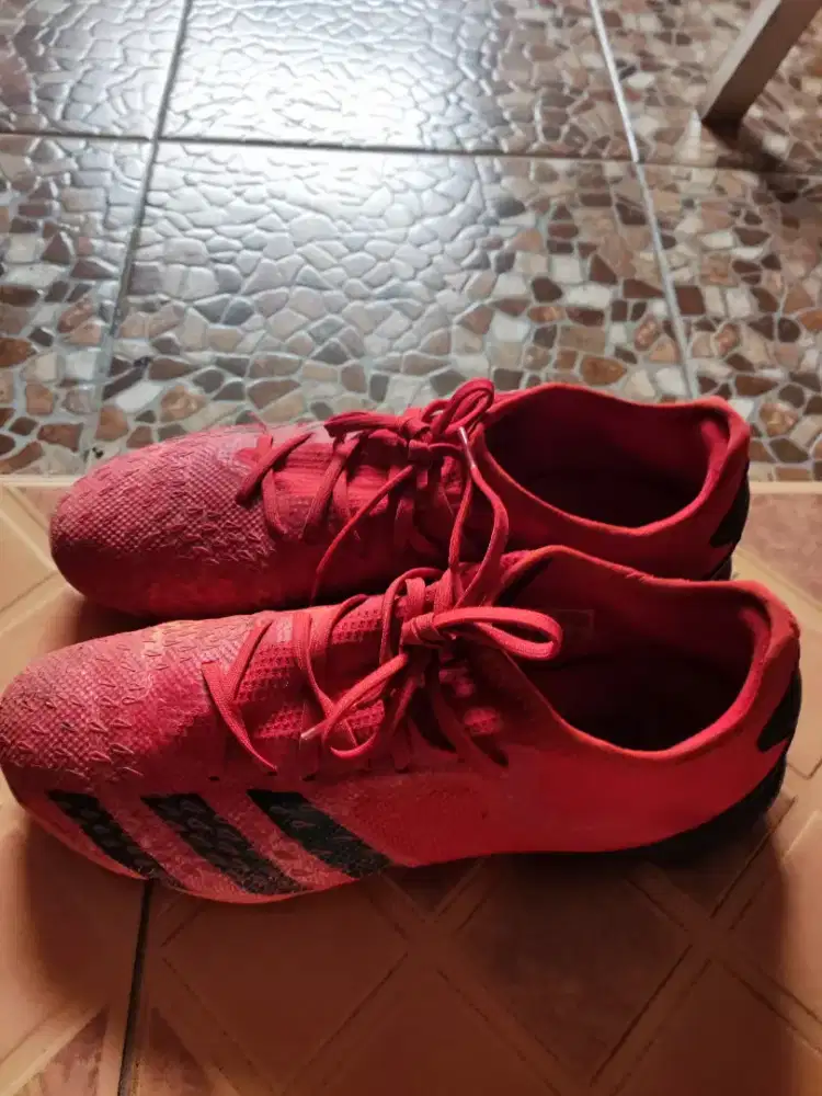 Sepatu Futsal/Mini Soccer Adidas Predator #42,5