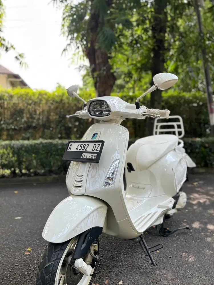 VESPA SPRINT 150 JUSTIN BIEBER 2022