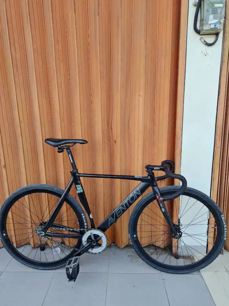 fixie Aventon Mataro ori, cat ori, fork carbon