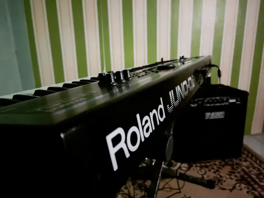 Keyboard Synth Roland Juno DI
