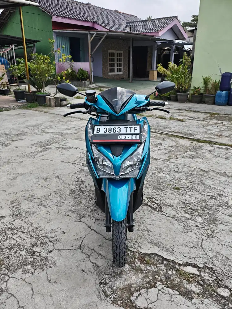 •jual vario kzr 125cc 2013 surat lengkap