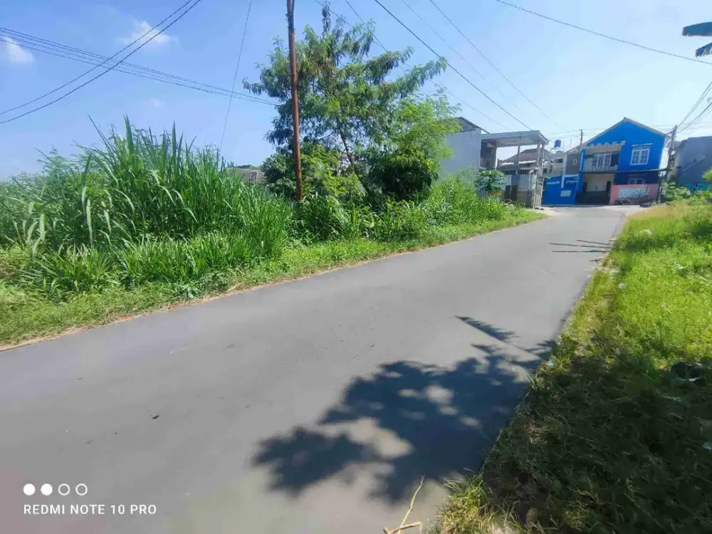 Tanah Strategis Tepi Jalan Mobil Simpangan Dekat Grand Tlogoadi Mlati Sleman