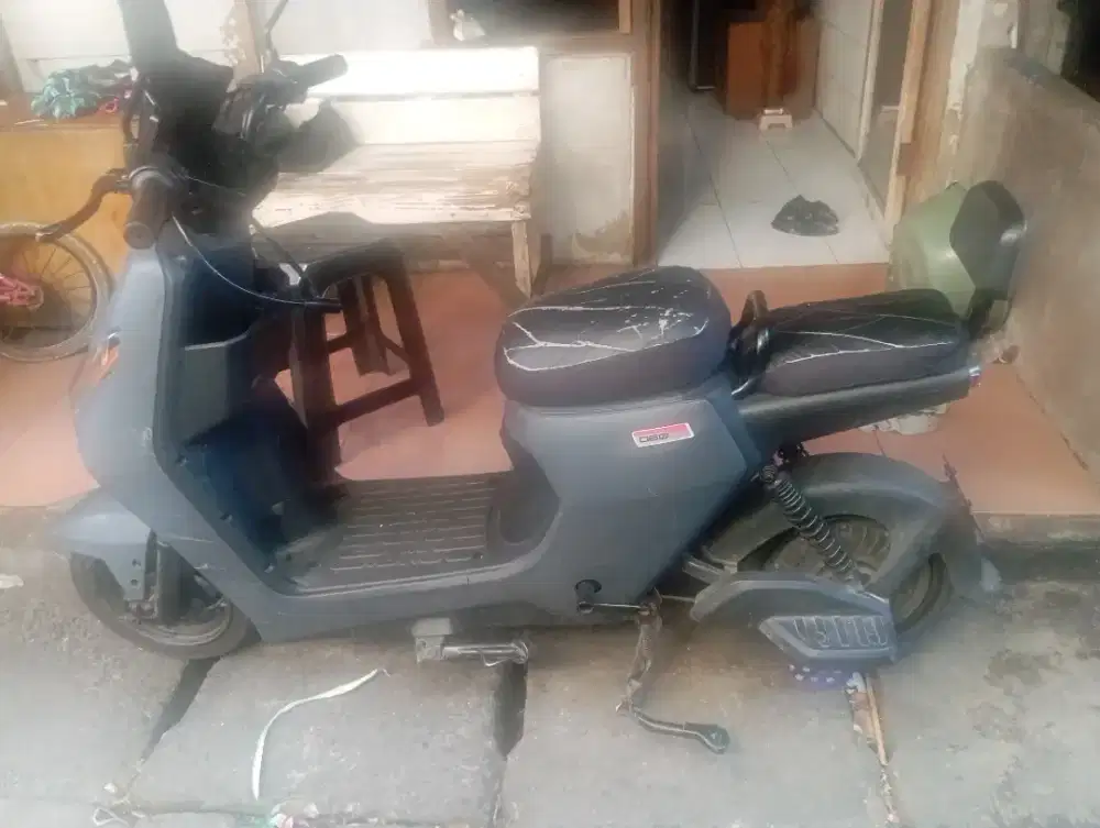 Speda listrik merek winplay