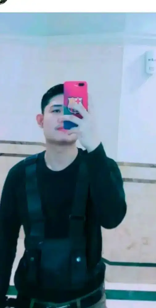 mencari  pekerjaaan art pria dan restoran