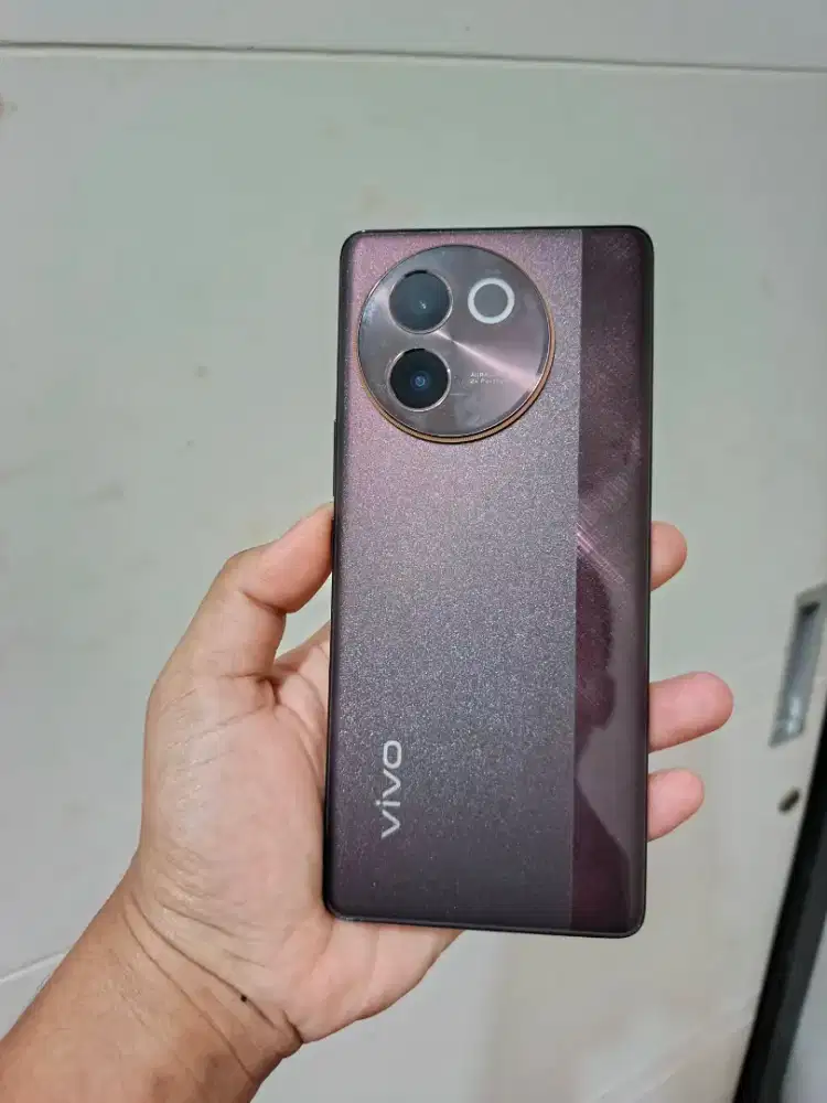 BU Cepat Vivo V30e 8/256 GB Curved Snapdragon