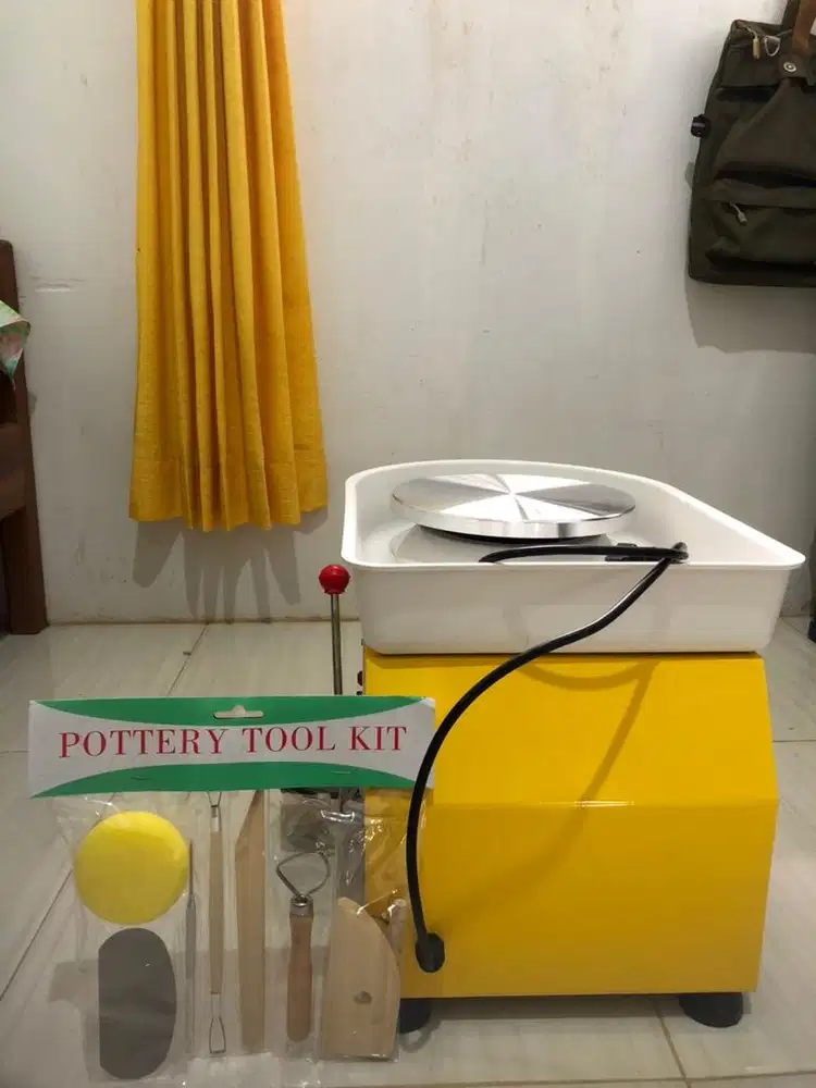 Mesin membuat gelas, piring, mangkuk, vas bunga, dll. (Pottery Wheel)