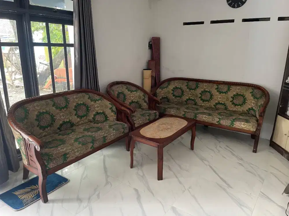 KURSI TAMU KUAT & AWET