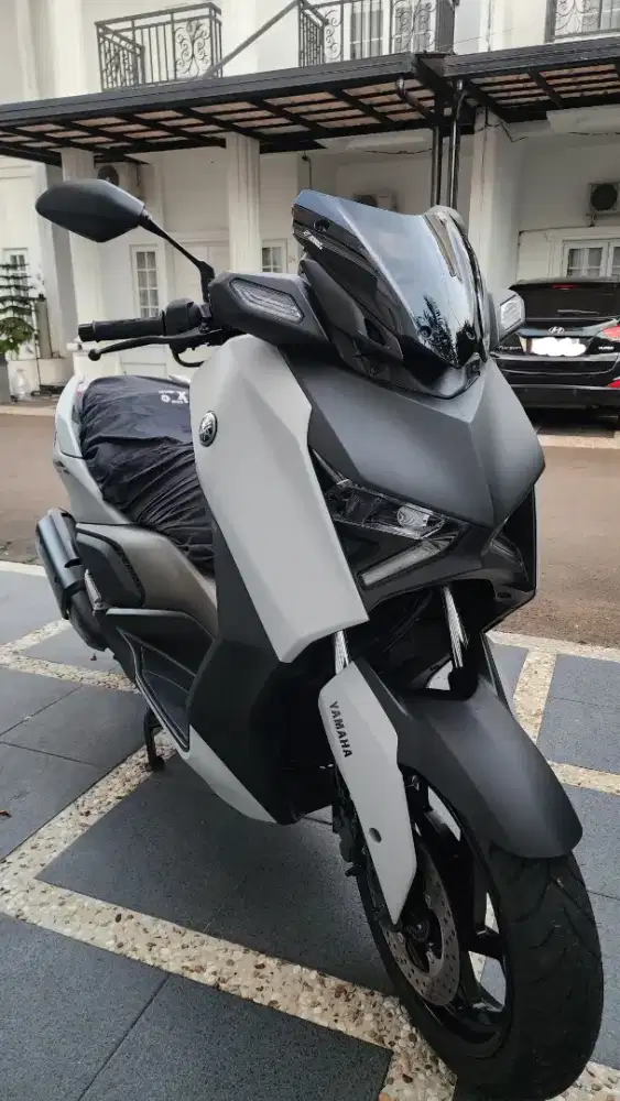 Yamaha Xmax 2024 Warna Silver