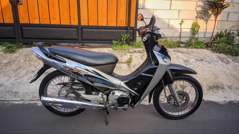 HONDA KHARISMA X 125 KARISMA 125 WASN'T JUPITER Z SUPRA X