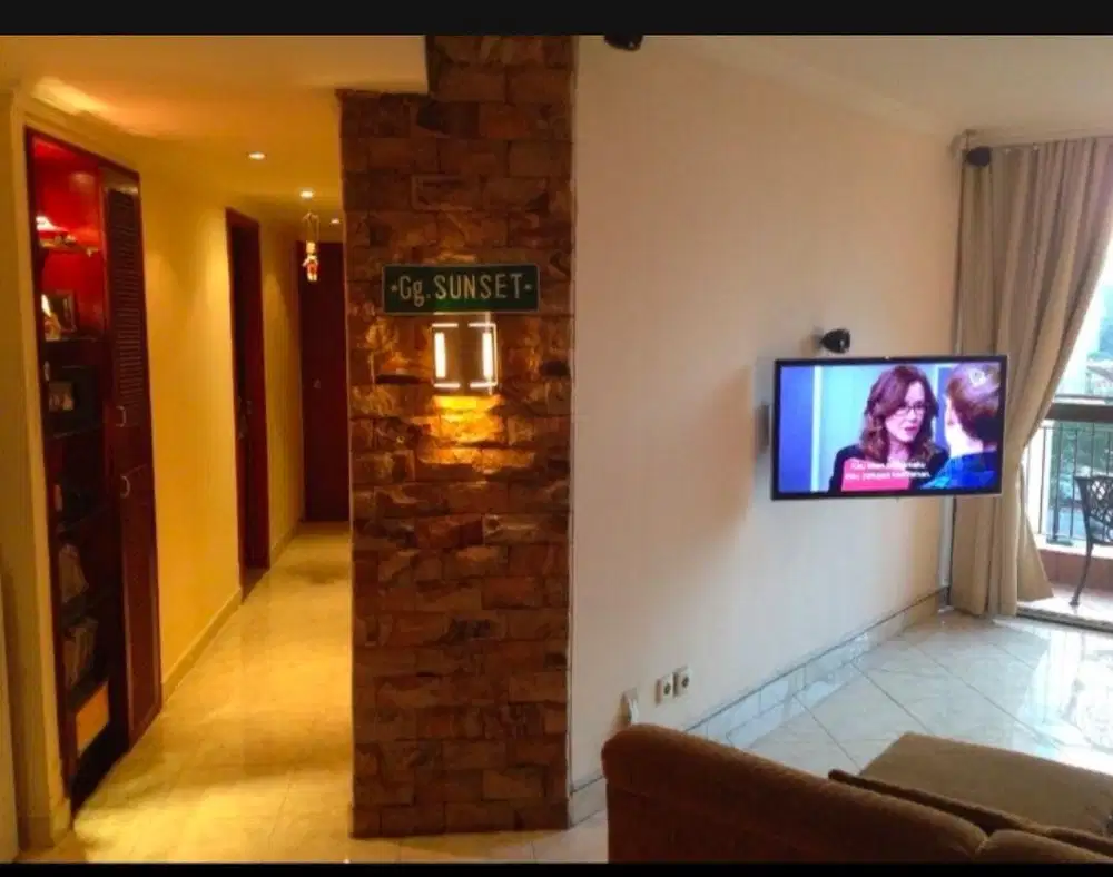 Dijual Cepat Apartemen Taman Rasuna 3BR,Furnish,90M2,SHM