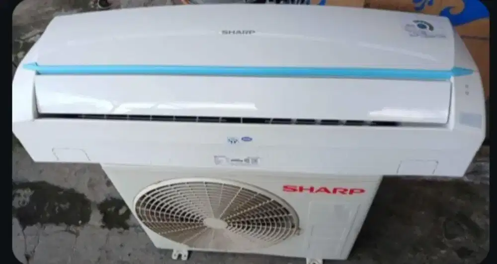 Jual ac Sharp 1/2 pk lowwat 320 watt kondisi 95% ori semua