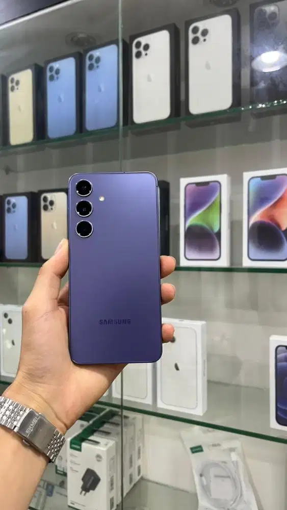 Samsung Galaxy S24 5G 8/256 GB + Casing Premium