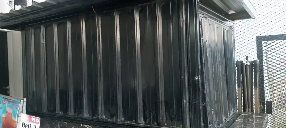 Booth Jualan Bekas Bonus Etalase