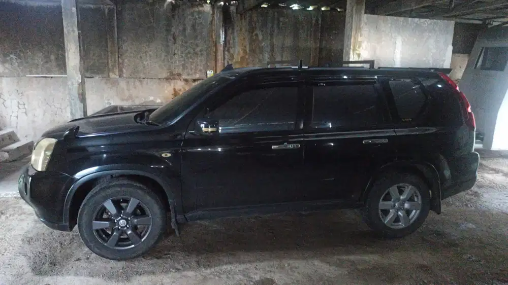 DIJUAL Nissan X-Trail 2008 Bensin MURAH
