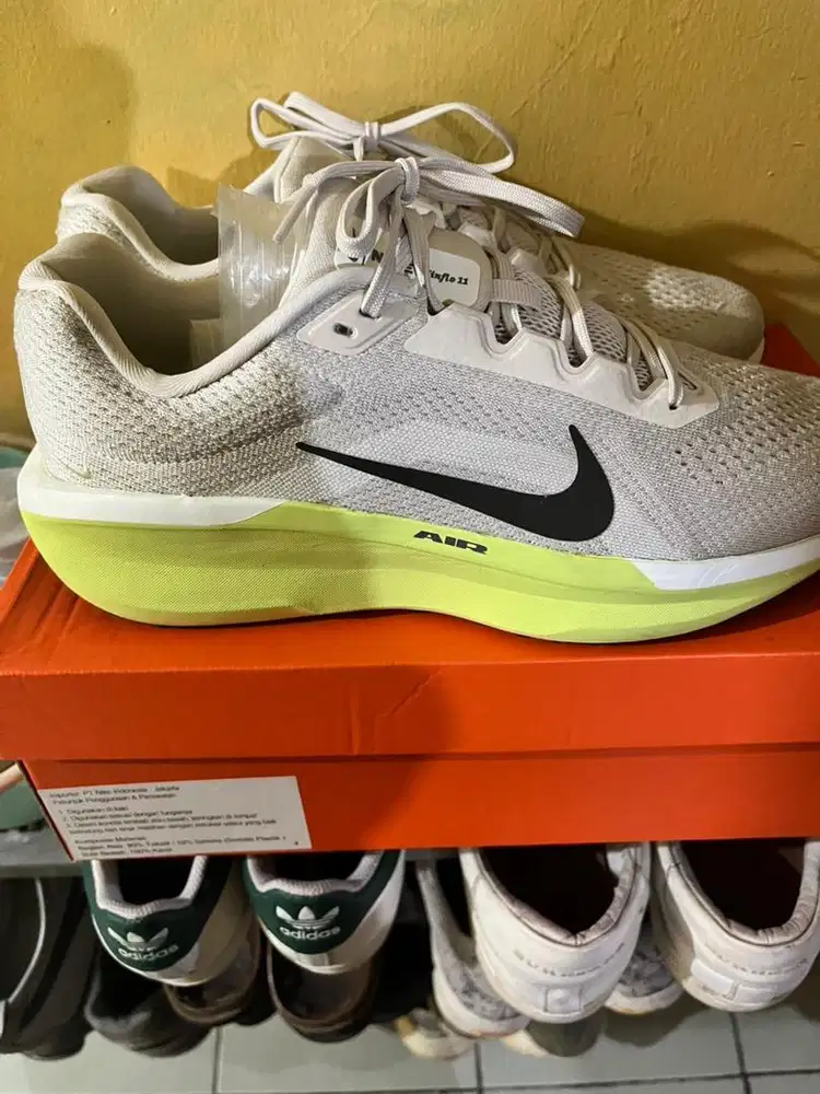 Sepatu running Lari Nike
