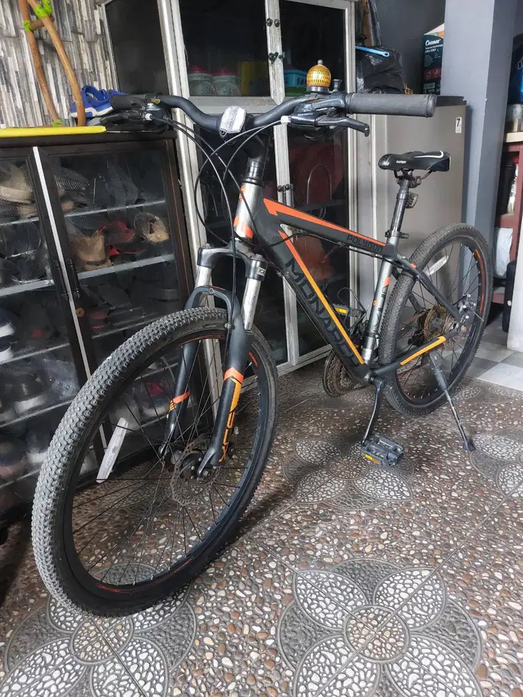 Dijual Sepeda MTB Polygon Monarch 4 / M4