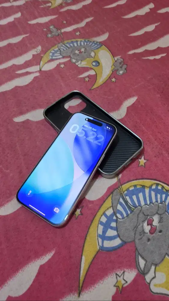 Iphone 15 basec Barang masih mulus warna pink