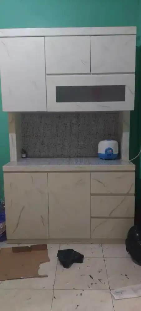 Lemari Dapur full kayu aestetik