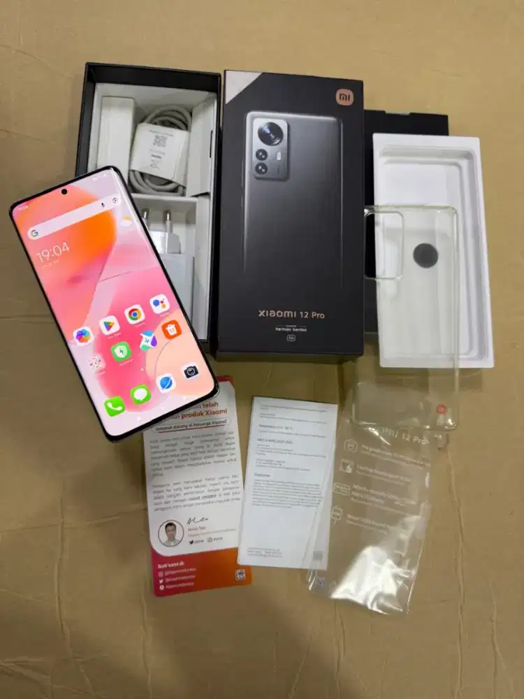 Xiaomi 12 Pro 12/256GB 5G 120Hz Snapdragon 8 Gen 1 Fullset Ori Resmi