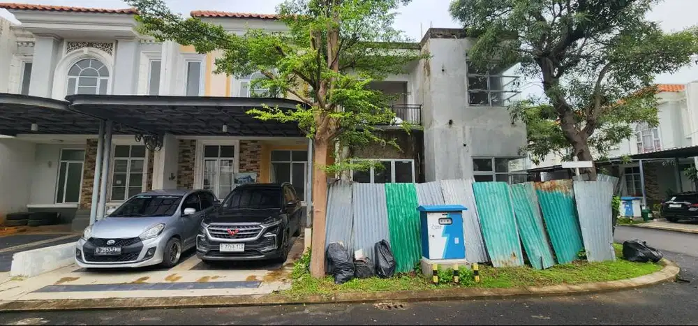 Rumah hook tanah luas di JGC-Cakung