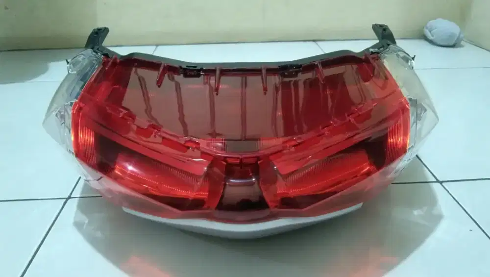 Lampu belakang dan Fuelpum NMAX New