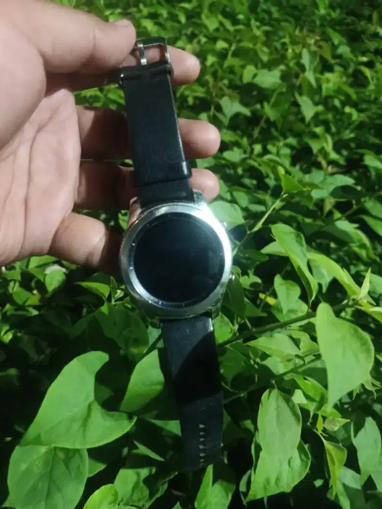 Jam smartwatch Samsung gear S3 clasik