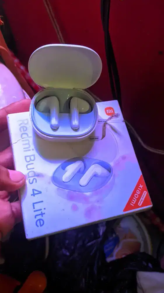 Jual headset bluetooth merk Xiaomi redmi 
Type redmi buds 4 lite