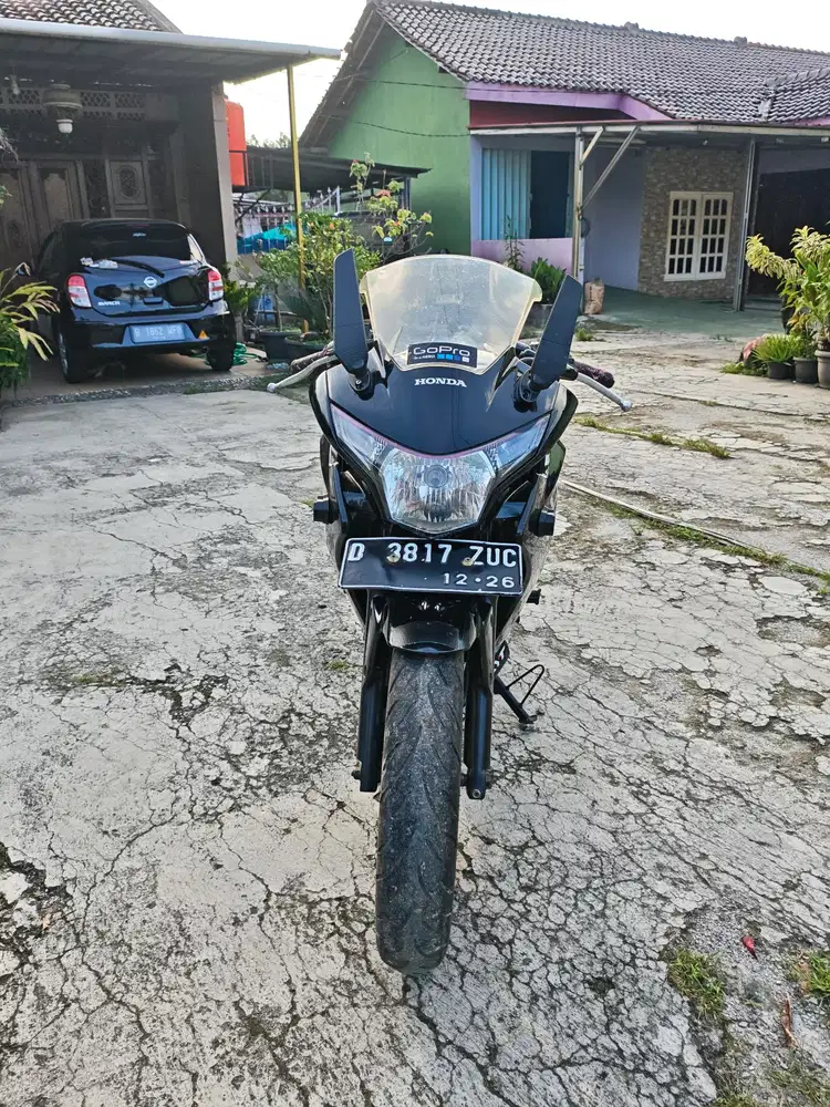 •jual CBR 250cc ABS 2011 mesin halus